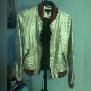 New Look Gold jacket. Perfect for any occasion.